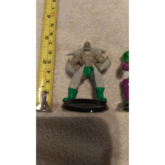 2 DC Comics Model Figures Doomsday Lexcorp Lex Luther, each 2.75" on stand - Picture 3 of 9
